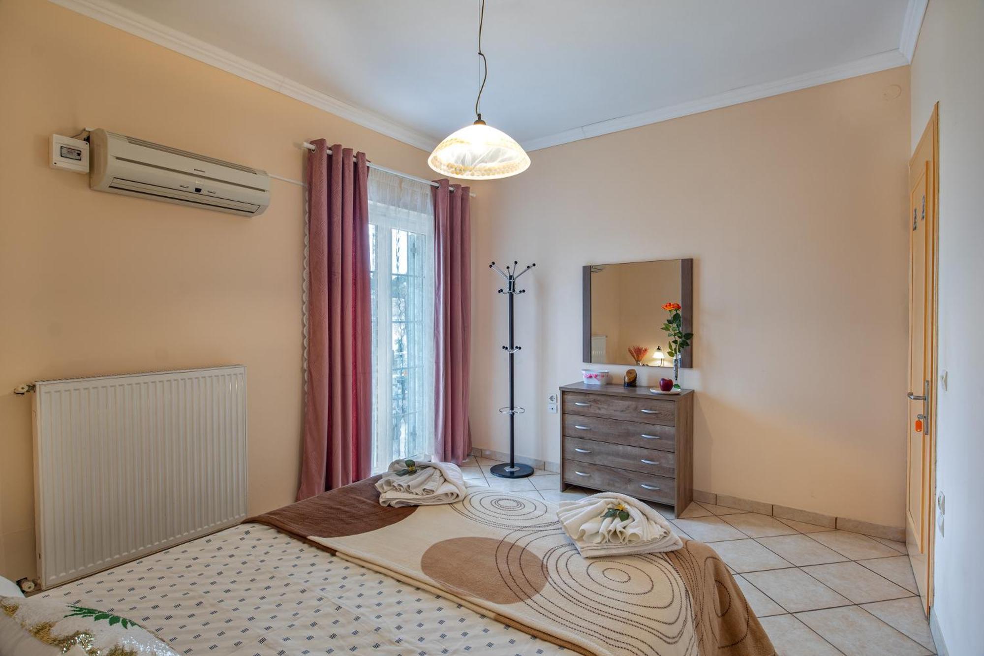 House Of Velenia - 2 Bedroom Apartment Near Old Town, Airport And Bus Station Corfu  Esterno foto
