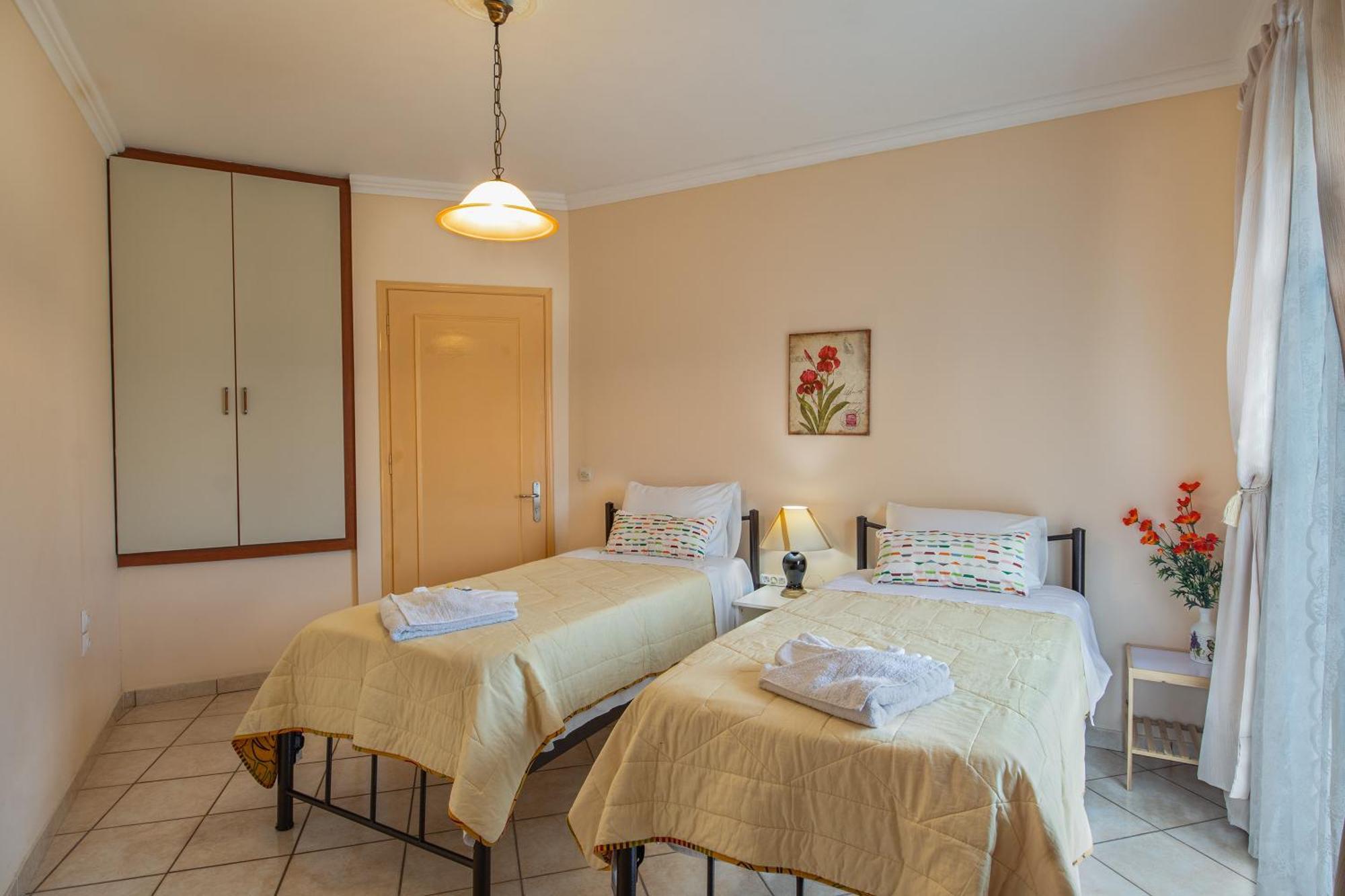 House Of Velenia - 2 Bedroom Apartment Near Old Town, Airport And Bus Station Corfu  Esterno foto