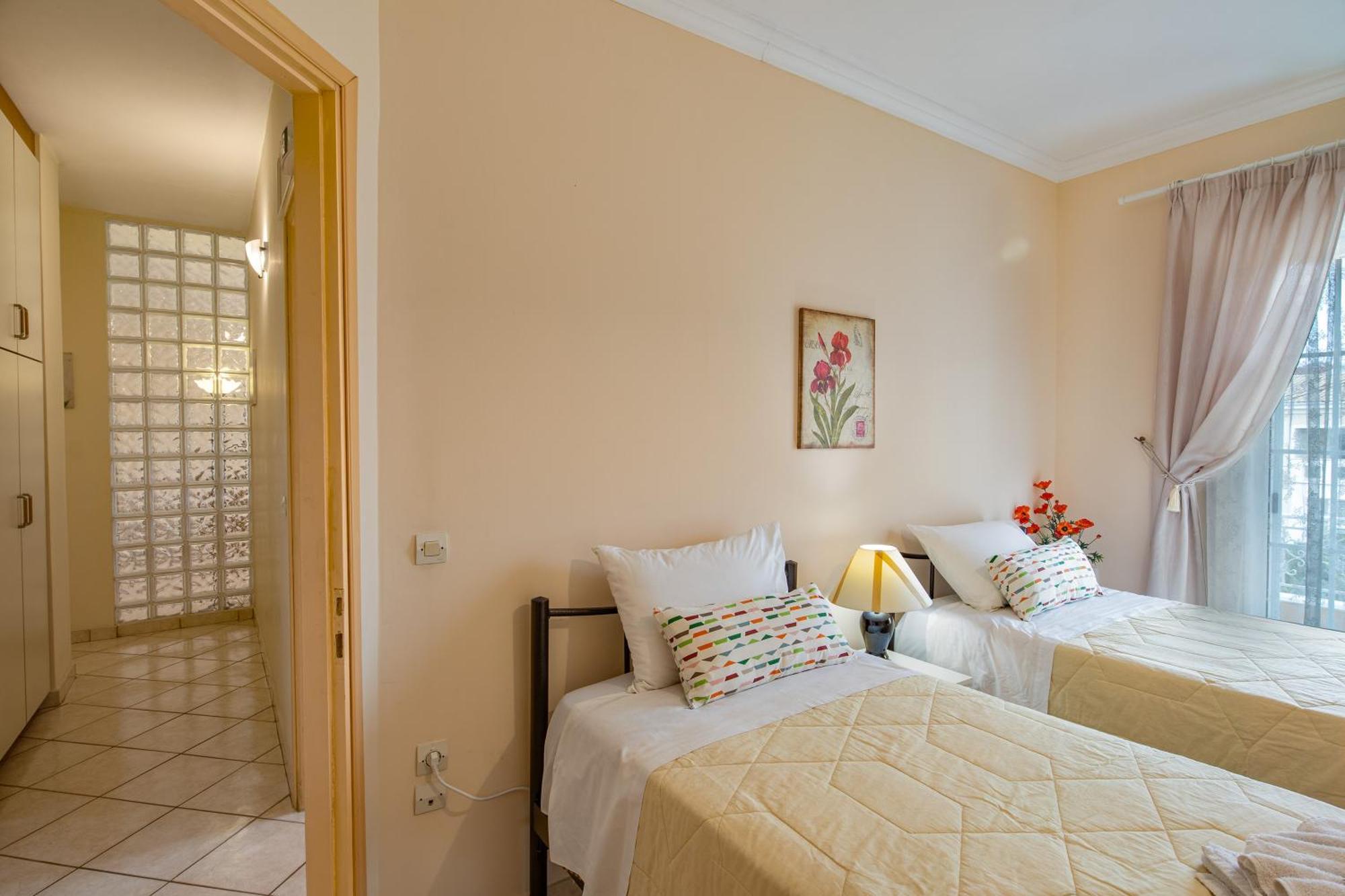 House Of Velenia - 2 Bedroom Apartment Near Old Town, Airport And Bus Station Corfu  Esterno foto