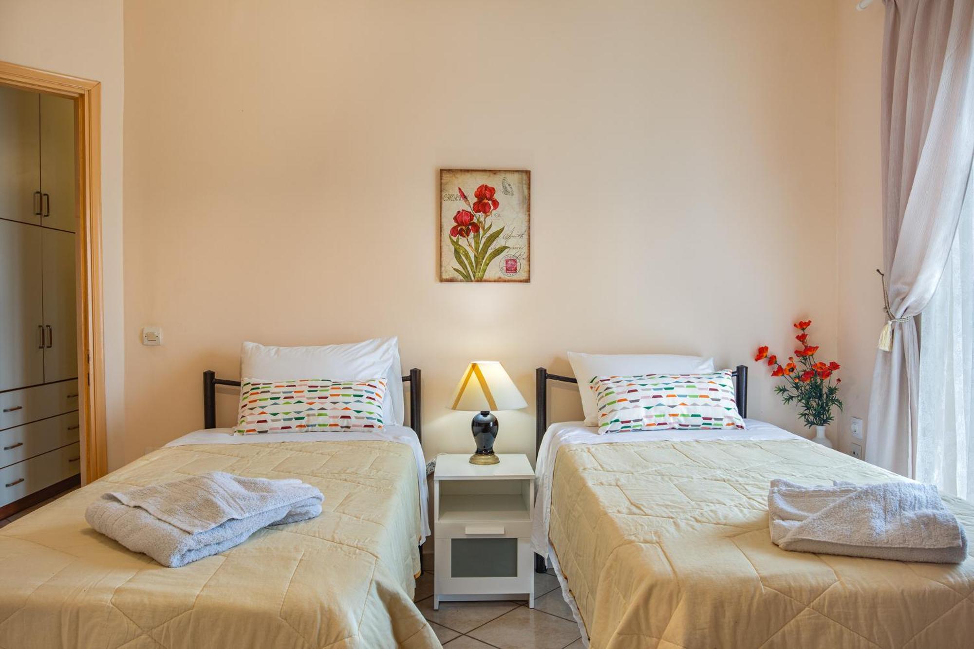 House Of Velenia - 2 Bedroom Apartment Near Old Town, Airport And Bus Station Corfu  Esterno foto